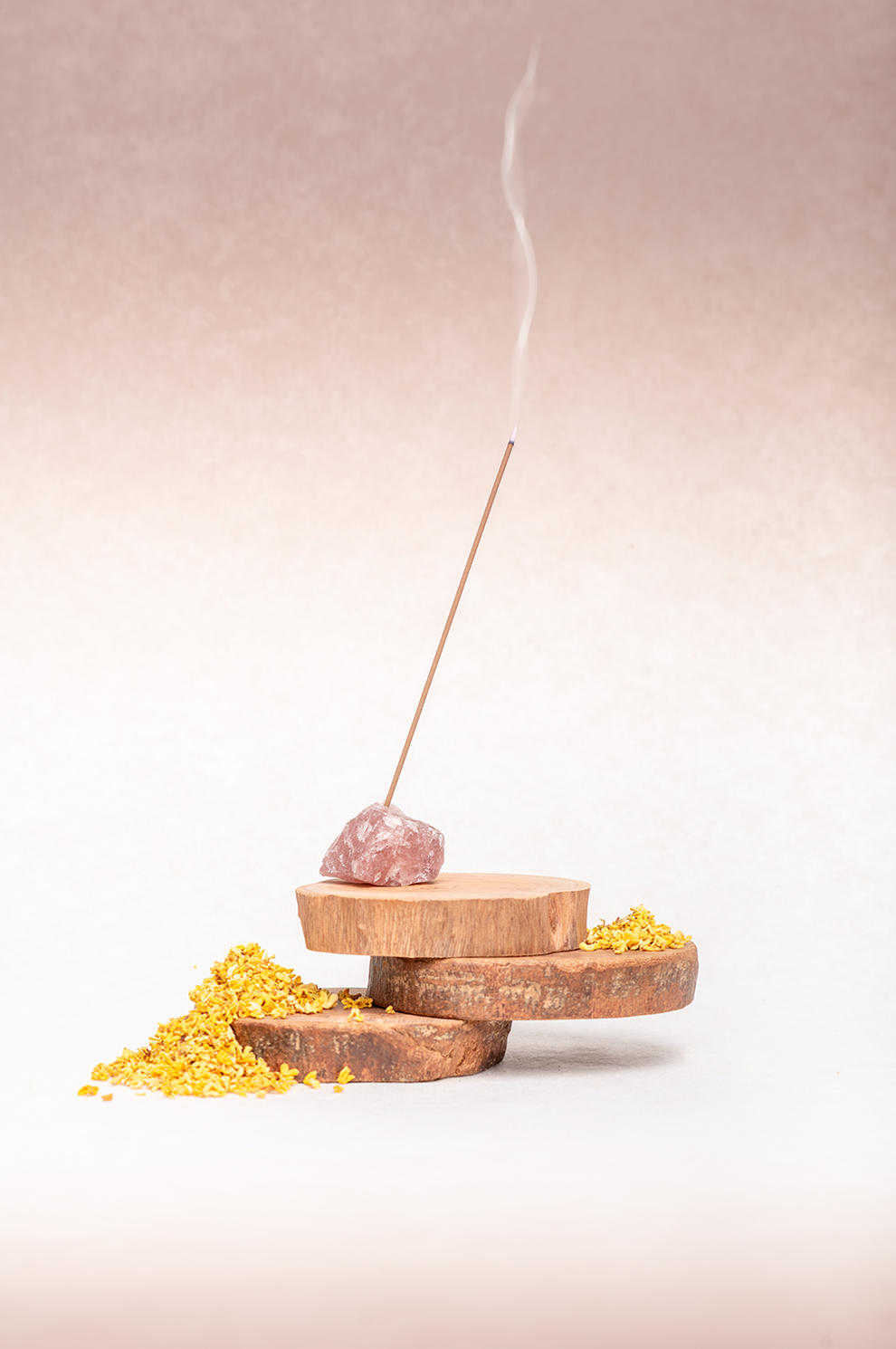 Osmanthus Glow – Low Smoke Agarwood Incense Sticks
